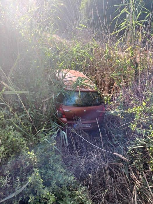 Απεγκλωβισμός - διάσωση ατόμου από αυτοκίνητο που εξετράπη της πορείας του και έπεσε σε αρδευτικό κανάλι στην Σκάλα Λακωνίας.