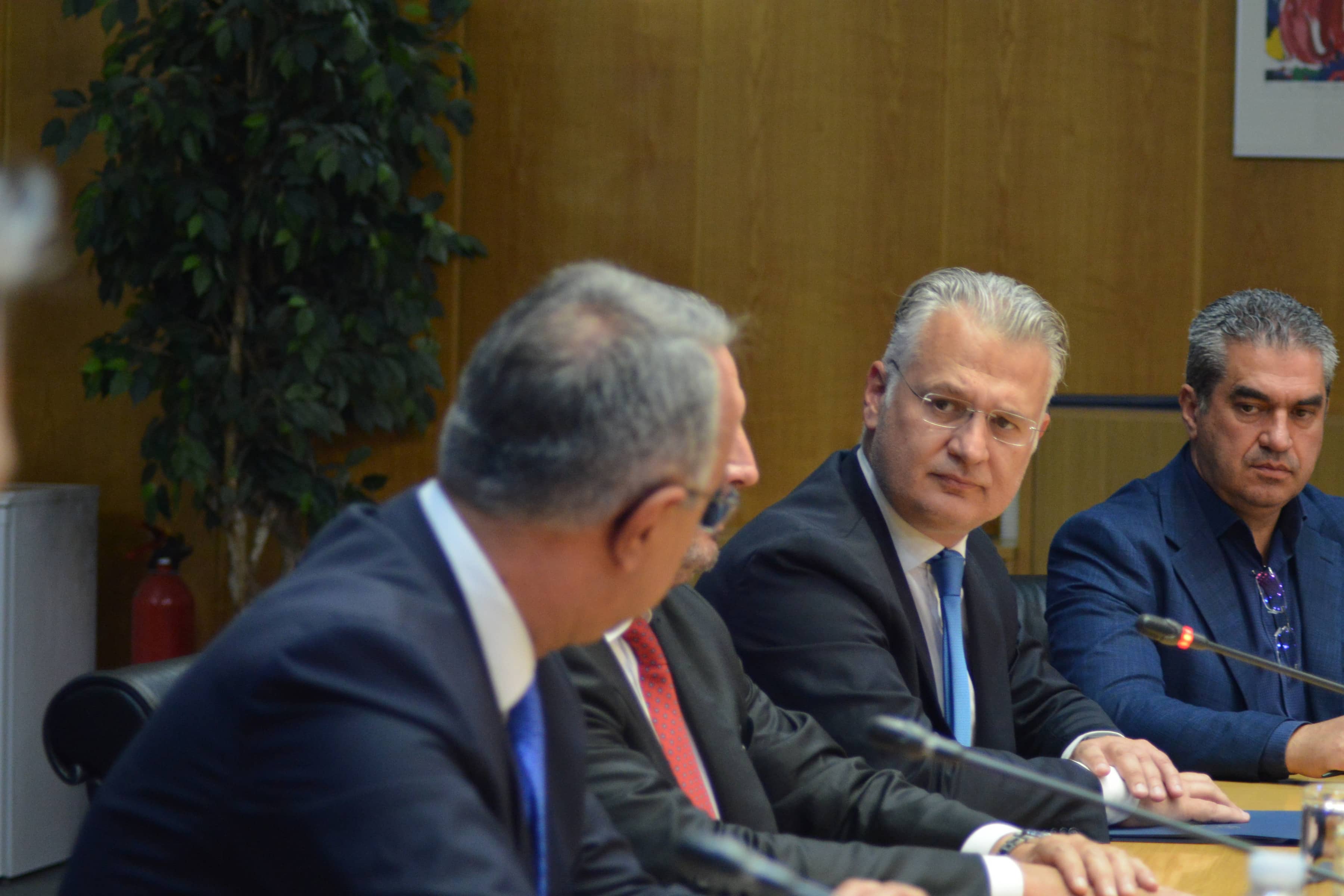Υπεγράφη η σύμβαση για την παράκαμψη της Γιάλοβας | Δημήτρης Πτωχός: «’Ενα ακόμη έργο με ιδιαίτερο αναπτυξιακό χαρακτήρα για την  Πελοπόννησο»